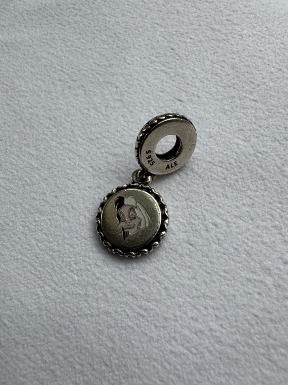 Pandora Disney Villains Cruella De Vil Dangle Charm